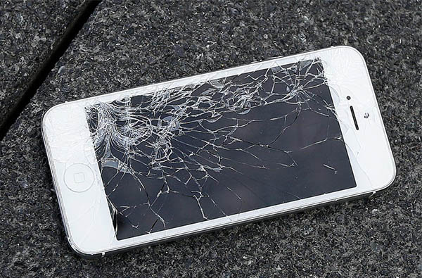 蘋果據傳正研發「能自我修復」iPhone螢幕，再也不怕手滑摔爛螢幕！？