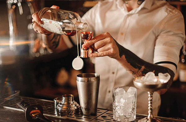 5個質感調酒小道具，讓你在家也能喝出酒吧好氣氛！