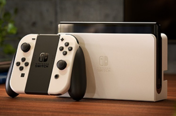 任天堂新機公布！升級版 Nintendo Switch 功能、差別整理，還有新色可以挑選！