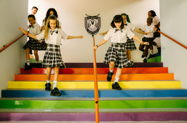 adidas Originals攜手Bad Bunny發佈全新合作 Forum “Back to School” 鞋款