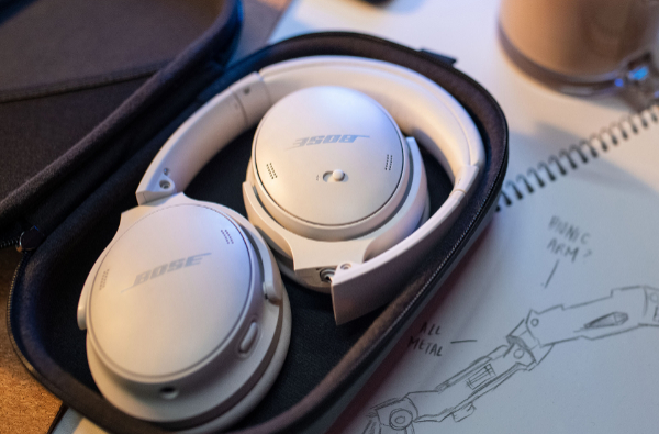 傳奇耳機全面升級！Bose 推出全新 QuietComfort 45 消噪耳機