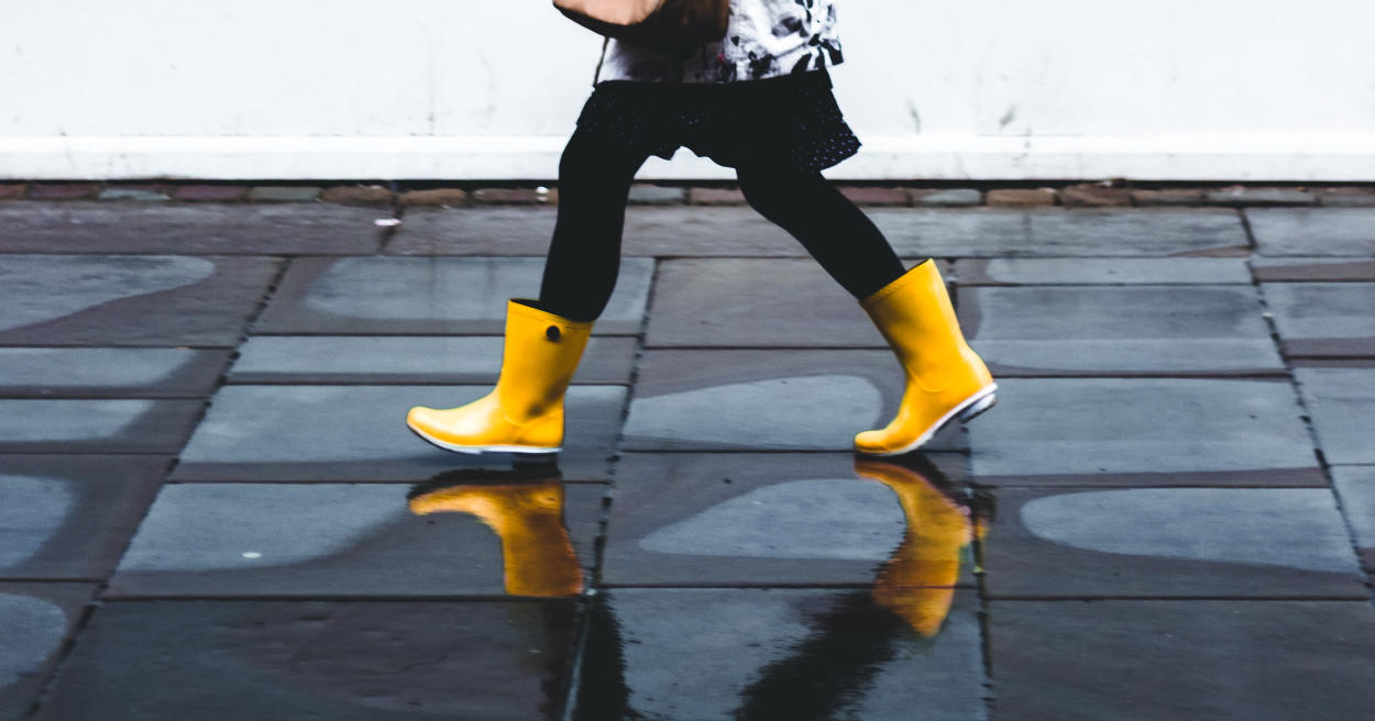 下雨總是腳全濕？5雙帥氣防水長靴讓你輕鬆行走！