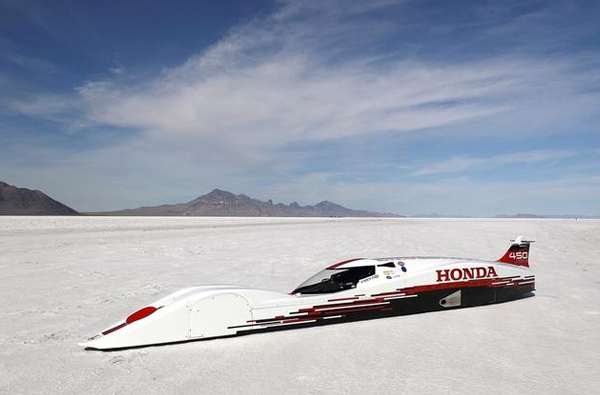 Honda的660c.c.「心臟」雖小，能飆破時速421公里！