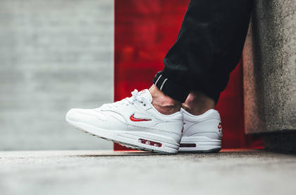nike air max 1 jewel rare ruby