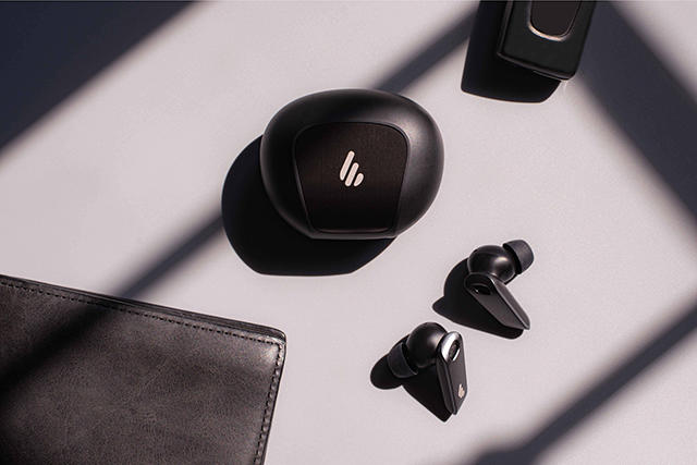 Textured bluetooth headset recommended! EDIFIER 