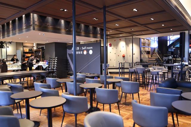 咖啡廳也玩斜槓?路易莎打造全新500坪「文青健身房」,運動完還能喝高蛋白飲品!