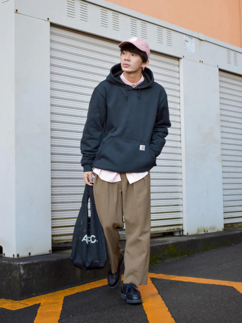 包包才是穿搭靈魂！手提袋超實用、托特包顯文青、小包俐落率性，別讓口袋設計破壞比例