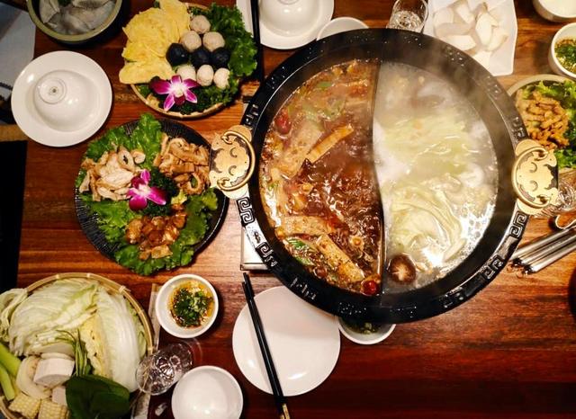 就是愛吃辣！台北 6 間人氣「麻辣鍋」推薦，頂級海鮮、和牛吃到飽！