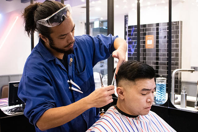 夏天就要改頭換面！台北 5 間 Barber Shop 男仕理髮廳，打造硬派時尚油頭！