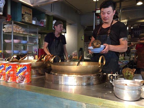 一秒飛泰國!編輯激推 5 家台北「泰式料理」小吃店,打拋豬、椒麻雞實在太經典!