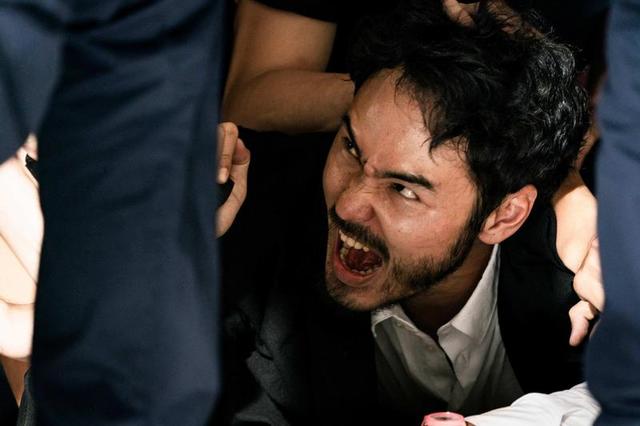 談戀愛到底該不該跟另一半家人開「家族群組」？