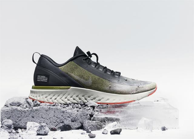 nike run utility shield men's