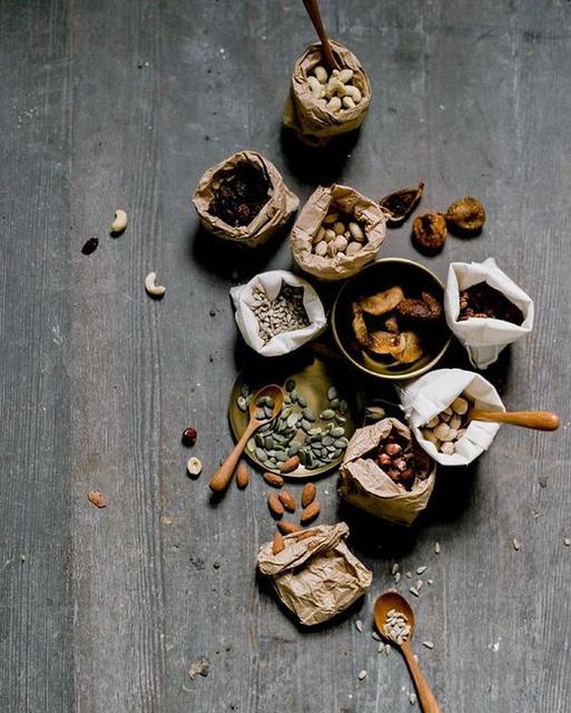 年紀不是重點,「看起來年輕」才是關鍵!8種cp值爆高的「養顏」食物大推薦